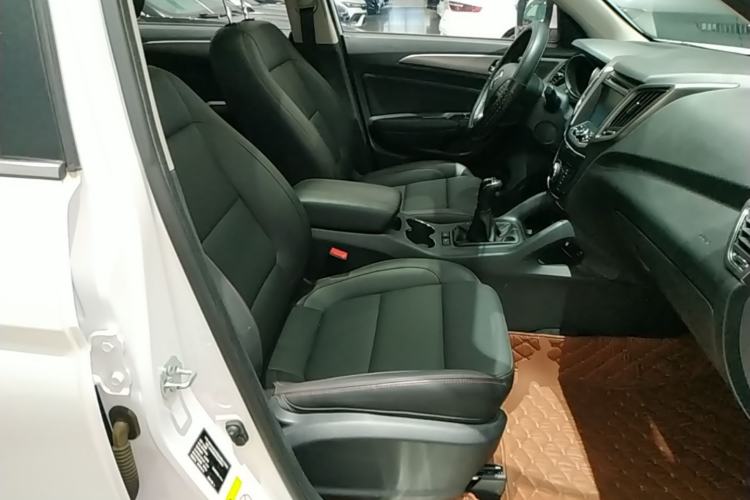 Used CHANGAN CS75 2016 2.0L Manual Leading Version China IV Standard Right Front Seat