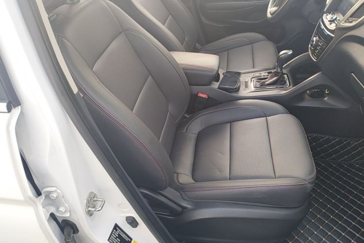 Used CHANGAN CS75 2016 1.8T Automatic Elite Model China V Standard Right Front Seat
