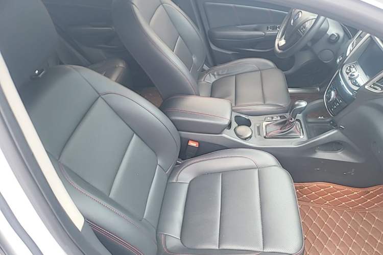 Used CHANGAN CS75 2016 1.8T Automatic Elite Model China V Standard Right Front Seat