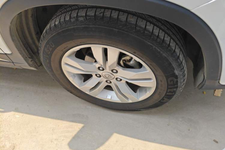 Used CHANGAN CS75 2016 1.8T Automatic Elite Model China V Standard Right Front Wheel Hub