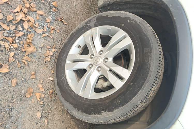 Used CHANGAN CS75 2016 1.8T Automatic Elite Model China V Standard Right Front Wheel Hub