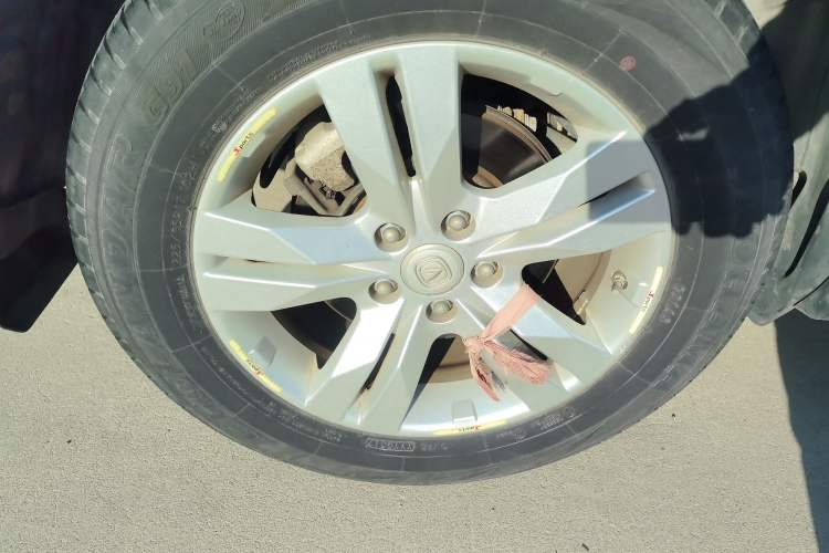 Used CHANGAN CS75 2016 1.8T Automatic Elite Model China V Standard Right Front Wheel Hub