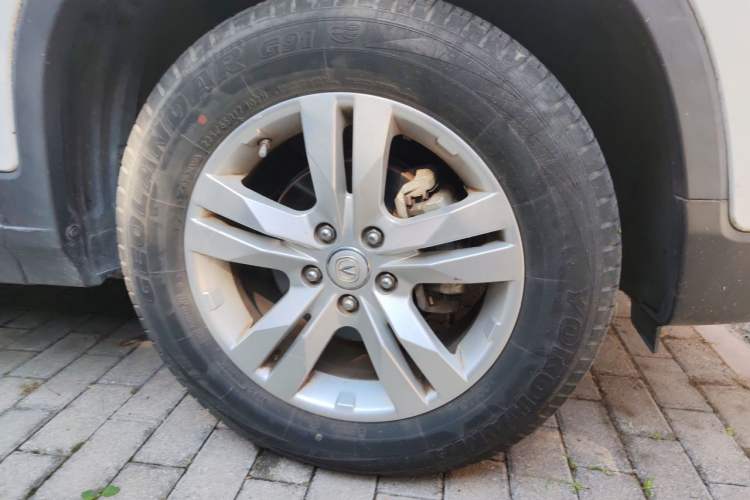 Used CHANGAN CS75 2016 1.8T Automatic Elite Model China V Standard Right Front Wheel Hub
