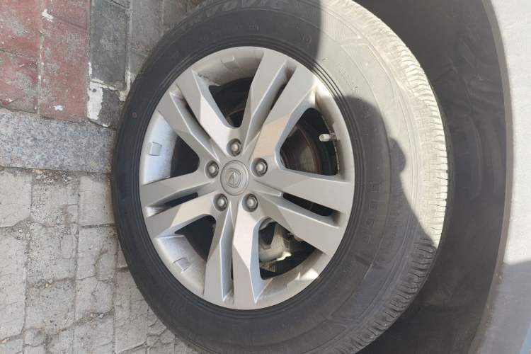 Used CHANGAN CS75 2016 1.8T Automatic Elite Model China V Standard Right Front Wheel Hub