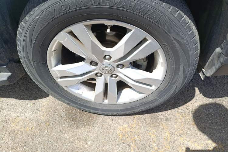 Used CHANGAN CS75 2016 1.8T Automatic Elite Model China V Standard Right Front Wheel Hub