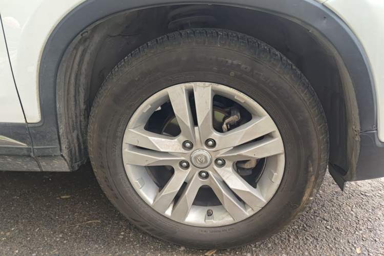 Used CHANGAN CS75 2016 1.8T Automatic Elite Model China V Standard Right Front Wheel Hub