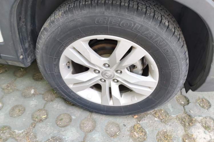 Used CHANGAN CS75 2016 1.8T Automatic Elite Model China V Standard Right Front Wheel Hub