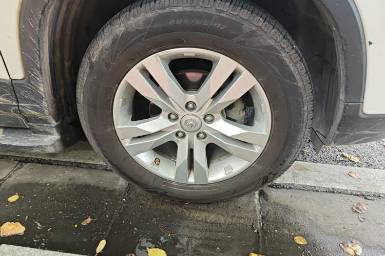 Used CHANGAN CS75 2016 1.8T Automatic Elite Model China V Standard Right Front Wheel Hub