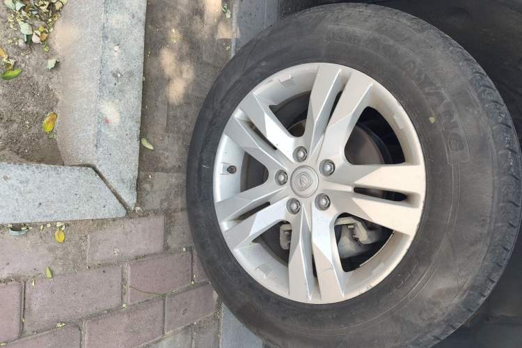 Used CHANGAN CS75 2016 2.0L Manual Luxury Version China V Standard Right Front Wheel Hub