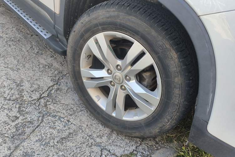Used CHANGAN CS75 2016 1.8T Automatic Elite Model China V Standard Right Front Wheel Hub