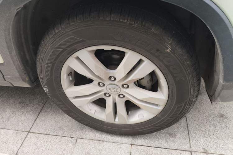 Used CHANGAN CS75 2016 1.8T Automatic Elite Model China V Standard Right Front Wheel Hub