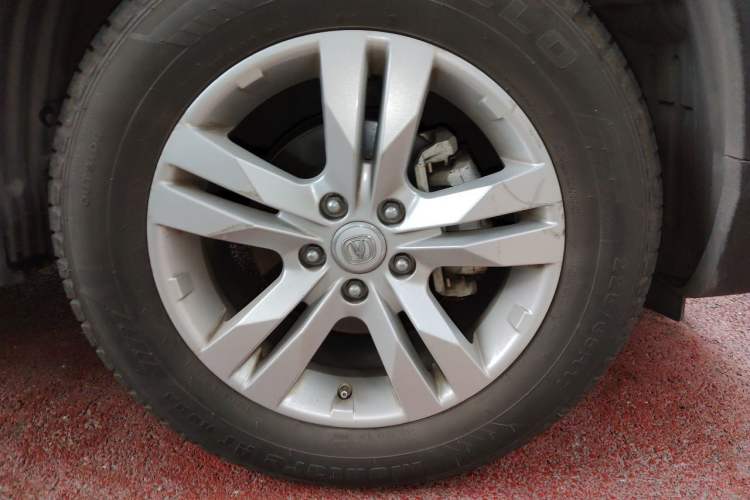Used CHANGAN CS75 2016 1.8T Automatic Elite Model China V Standard Right Front Wheel Hub