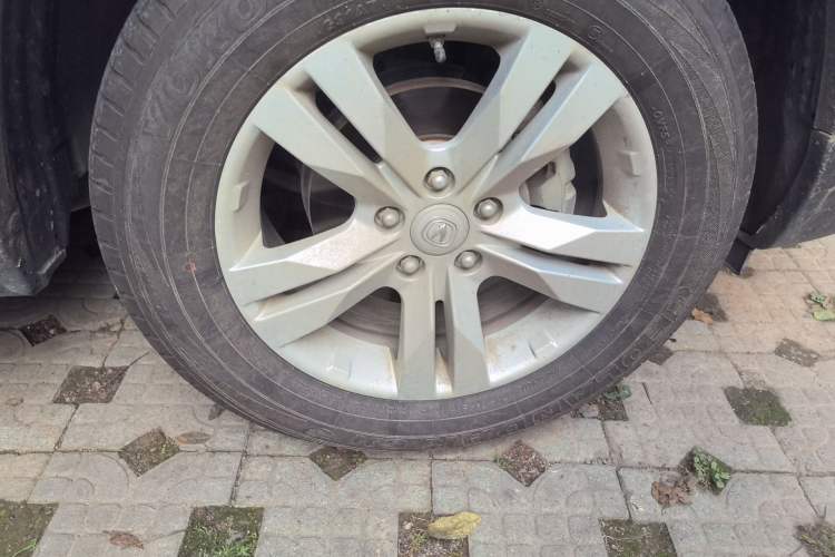 Used CHANGAN CS75 2016 1.8T Automatic Elite Model China IV Standard Right Front Wheel Hub