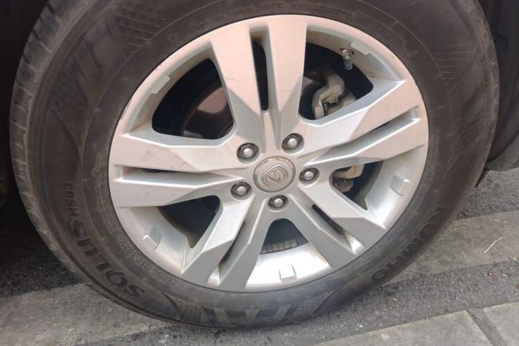 Used CHANGAN CS75 2016 1.8T Automatic Elite Model China V Standard Right Front Wheel Hub
