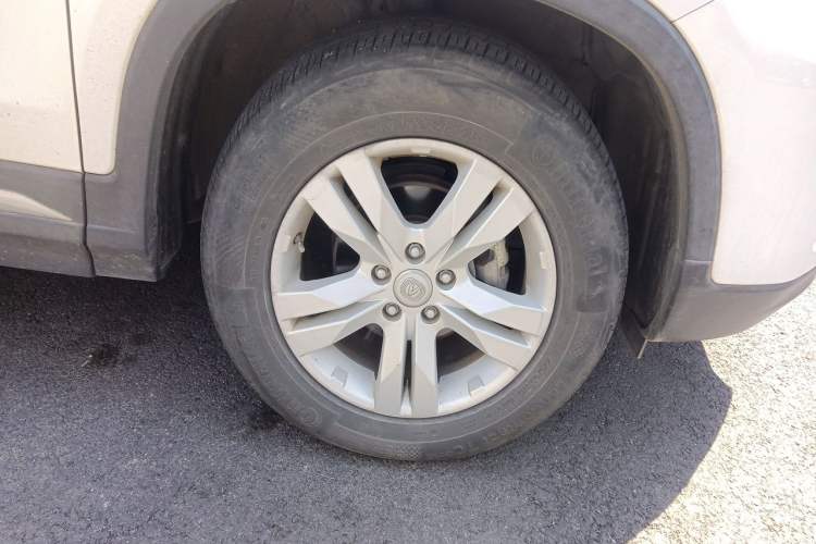 Used CHANGAN CS75 2016 1.8T Automatic Elite Model China V Standard Right Front Wheel Hub