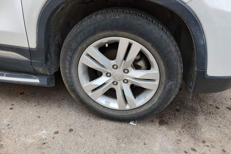 Used CHANGAN CS75 2016 1.8T Automatic Elite Model China V Standard Right Front Wheel Hub