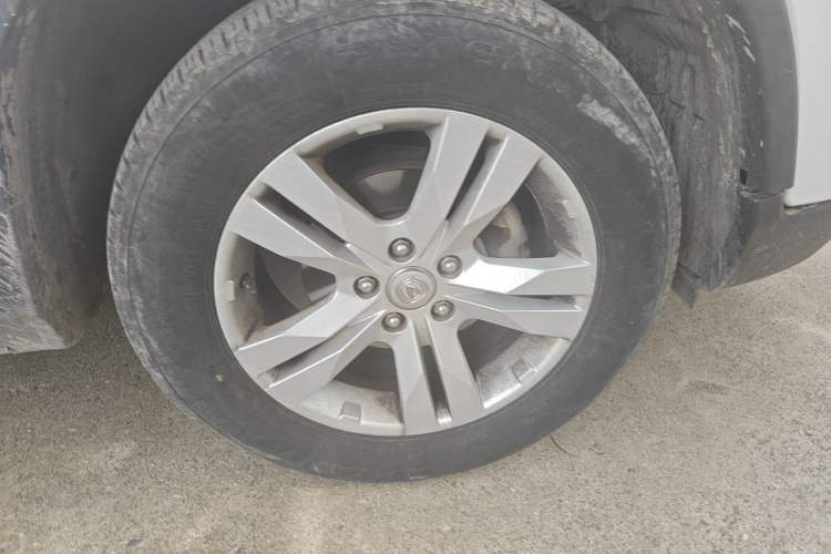 Used CHANGAN CS75 2016 1.8T Automatic Elite Model China V Standard Right Front Wheel Hub