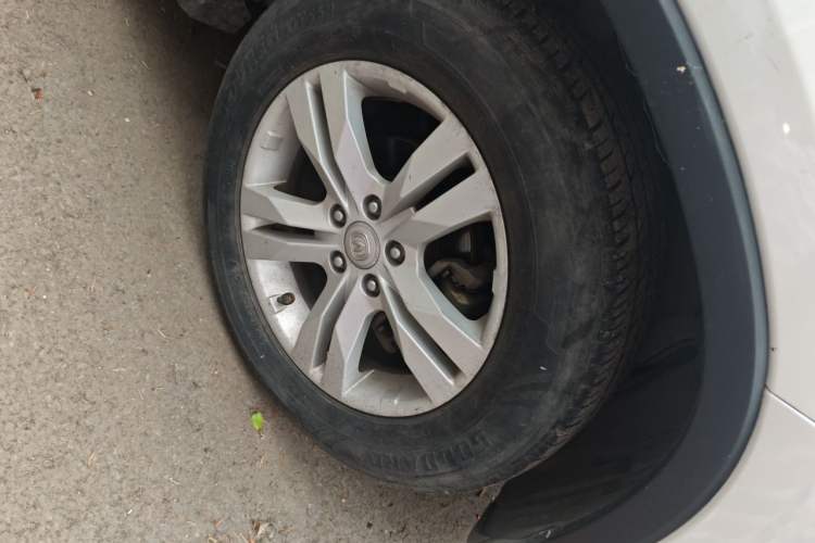 Used CHANGAN CS75 2016 1.8T Automatic Elite Model China V Standard Right Front Wheel Hub
