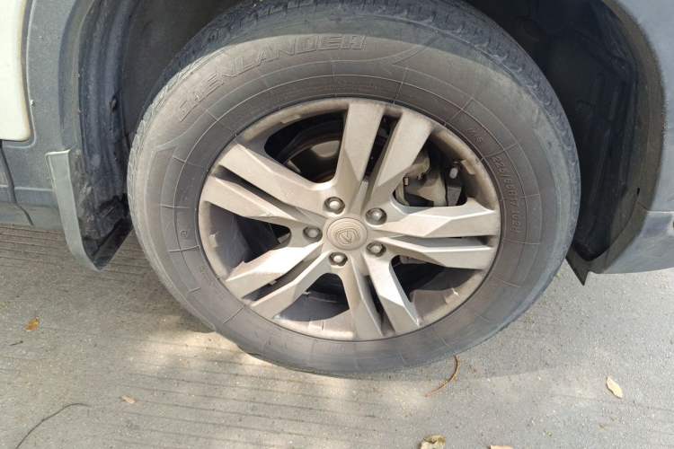 Used CHANGAN CS75 2016 2.0L Manual Luxury Version China V Standard Right Front Wheel Hub