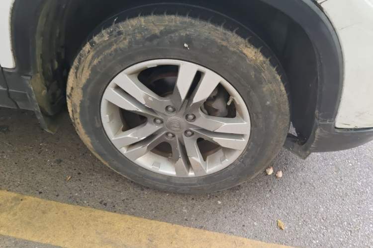 Used CHANGAN CS75 2016 1.5T Manual Excellence Model Right Front Wheel Hub