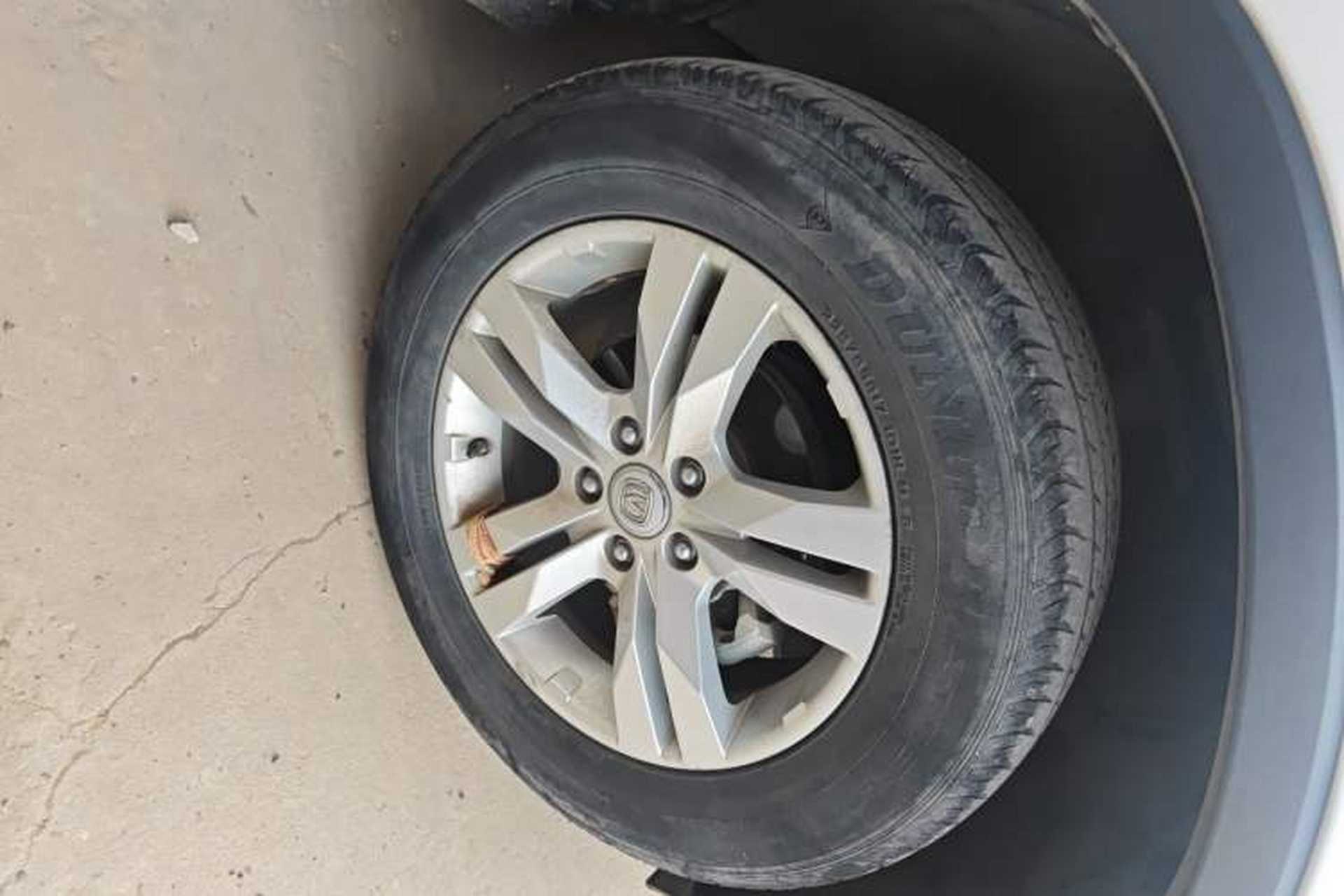 Used CHANGAN CS75 2016 1.5T Manual FENGSHANG Model Right Front Wheel Hub