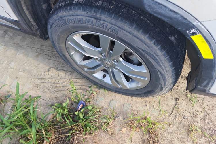 Used CHANGAN CS75 2016 1.5T Manual FENGSHANG Model Right Front Wheel Hub