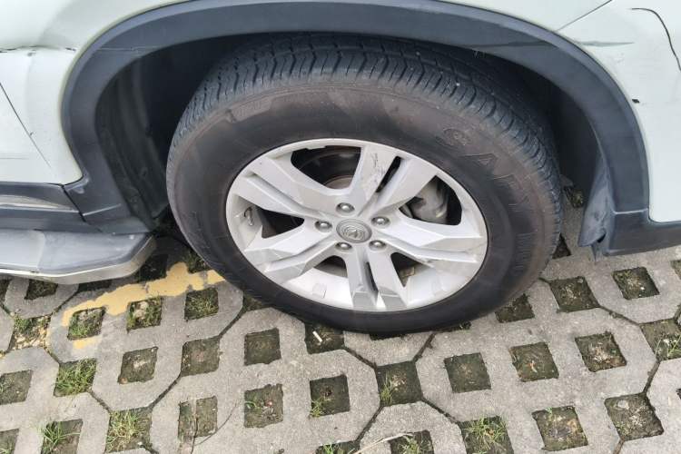 Used CHANGAN CS75 2016 1.8T Automatic Elite Model China V Standard Right Front Wheel Hub