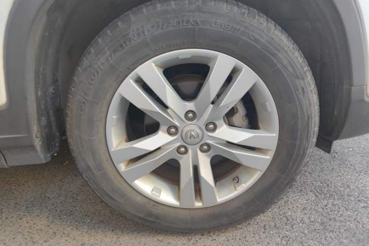Used CHANGAN CS75 2016 1.8T Automatic Elite Model China V Standard Right Front Wheel Hub