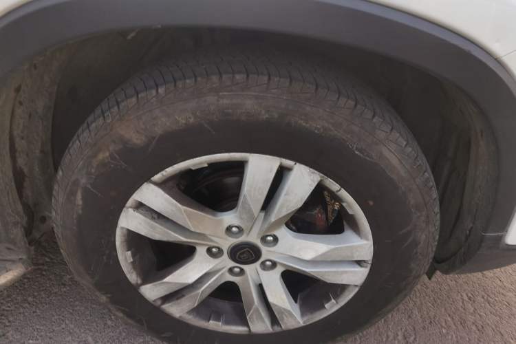 Used CHANGAN CS75 2016 2.0L Manual Leading Version China IV Standard Right Front Wheel Hub