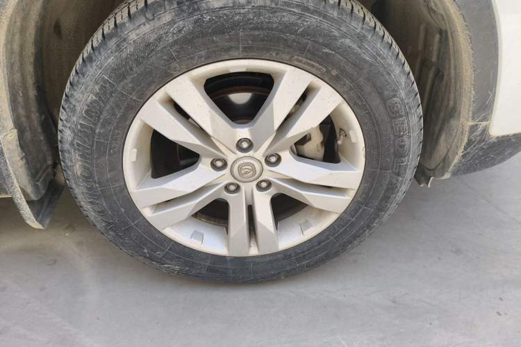 Used CHANGAN CS75 2016 1.8T Automatic Elite Model China IV Standard Right Front Wheel Hub
