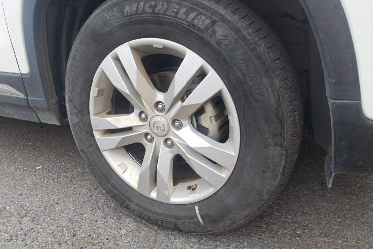 Used CHANGAN CS75 2016 1.8T Automatic Elite Model China V Standard Right Front Wheel Hub