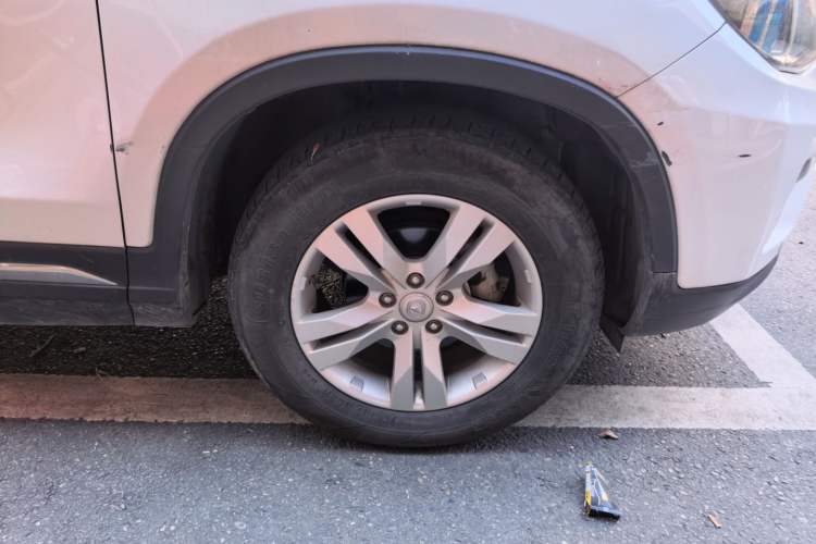 Used CHANGAN CS75 2016 1.8T Automatic Elite Model China V Standard Right Front Wheel Hub