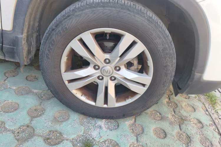 Used CHANGAN CS75 2016 1.8T Automatic Elite Model China V Standard Right Front Wheel Hub