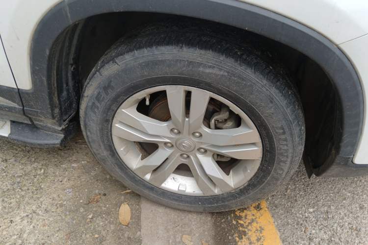 Used CHANGAN CS75 2016 1.8T Automatic Elite Model China V Standard Right Front Wheel Hub