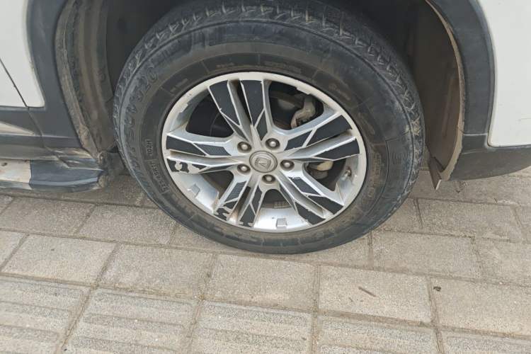 Used CHANGAN CS75 2016 1.5T Manual FENGSHANG Model Right Front Wheel Hub
