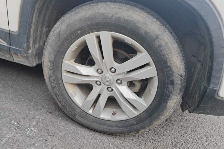 Used CHANGAN CS75 2016 1.8T Automatic Elite Model China V Standard Right Front Wheel Hub