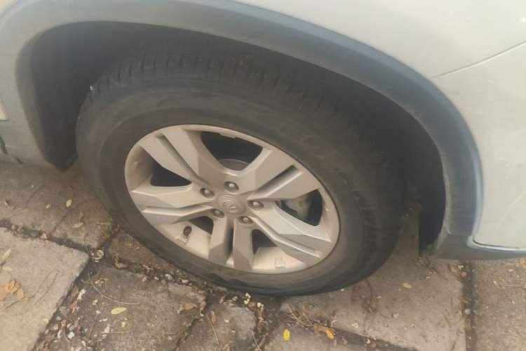 Used CHANGAN CS75 2016 1.8T Automatic Elite Model China V Standard Right Front Wheel Hub
