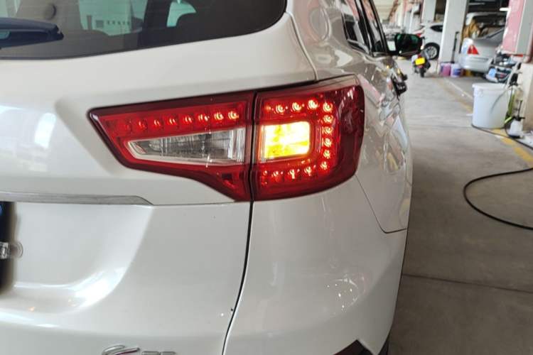 Used CHANGAN CS75 2016 1.8T Automatic Elite Model China IV Standard Right Rear Taillight