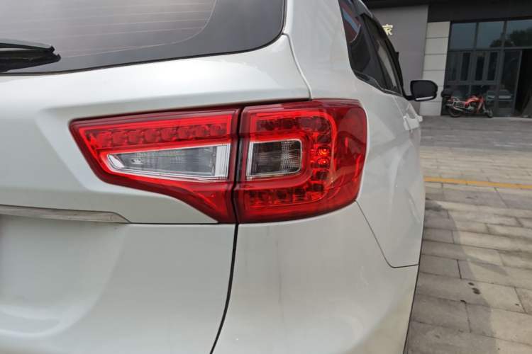 Used CHANGAN CS75 2016 1.8T Automatic Elite Model China V Standard Right Rear Taillight