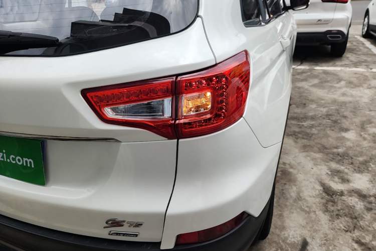 Used CHANGAN CS75 2016 1.8T Automatic Elite Model China V Standard Right Rear Taillight