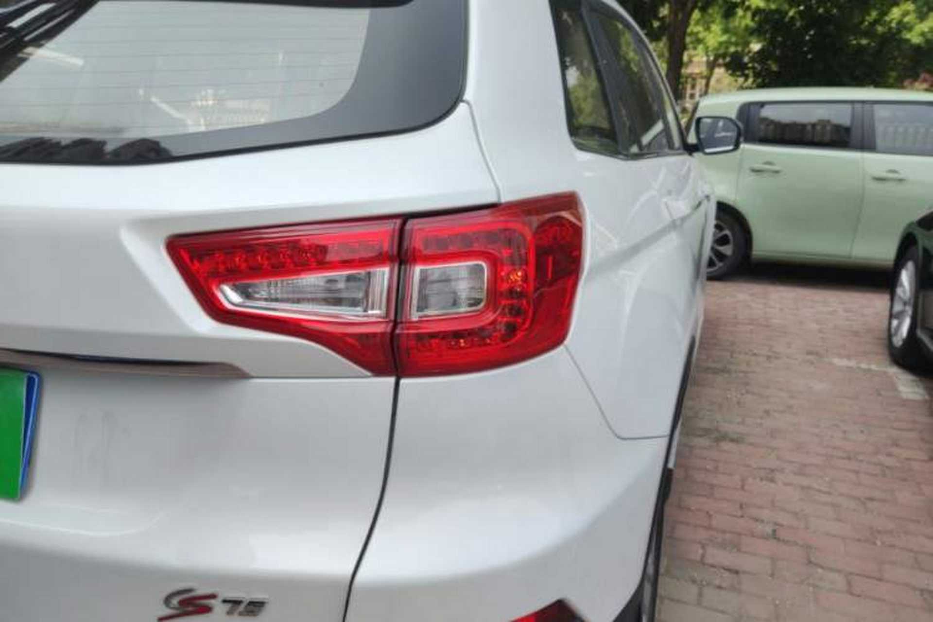 Used CHANGAN CS75 2016 1.8T Automatic Elite Model China V Standard Right Rear Taillight