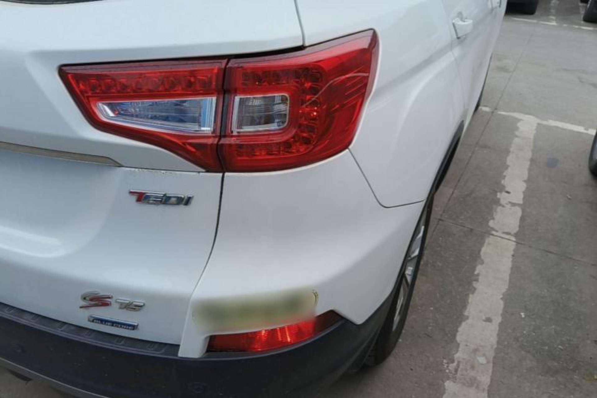 Used CHANGAN CS75 2016 1.5T Manual FENGSHANG Model Right Rear Taillight