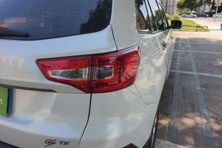 Used CHANGAN CS75 2016 1.8T Automatic Elite Model China V Standard Right Rear Taillight