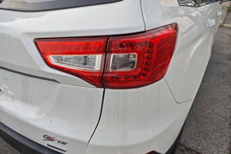 Used CHANGAN CS75 2016 1.8T Automatic Elite Model China V Standard Right Rear Taillight