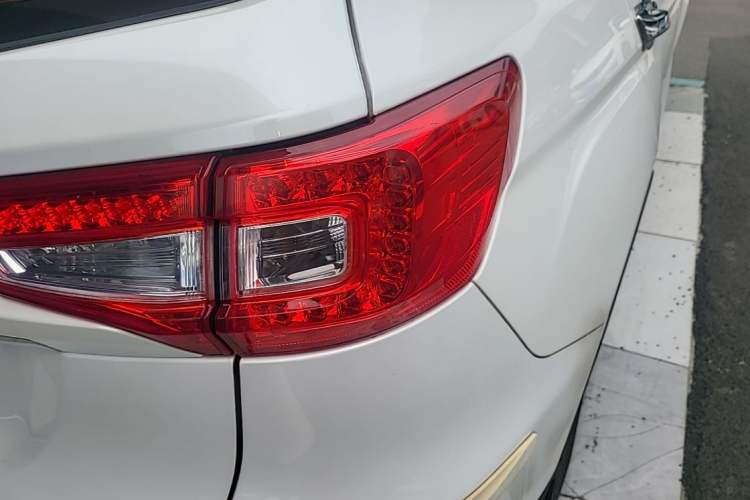 Used CHANGAN CS75 2016 1.8T Automatic Elite Model China V Standard Right Rear Taillight