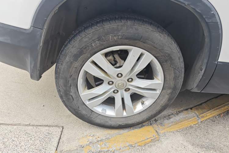 Used CHANGAN CS75 2016 1.8T Automatic Elite Model China V Standard Right Rear Wheel Hub