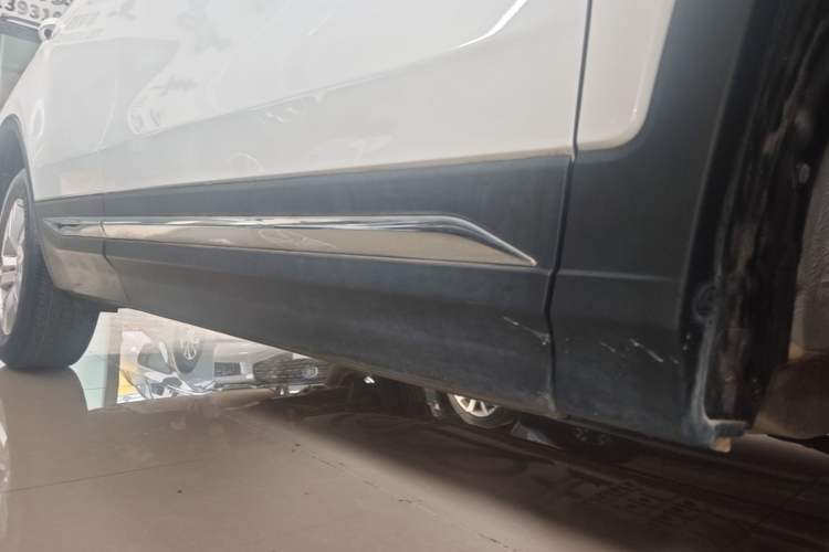 Used CHANGAN CS75 2016 1.8T Automatic Elite Model China V Standard Right Side Sill
