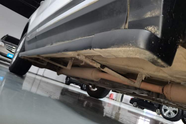 Used CHANGAN CS75 2016 1.8T Automatic Elite Model China V Standard Right Side Sill