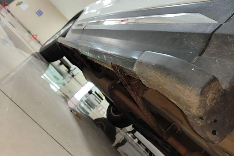 Used CHANGAN CS75 2016 2.0L Manual Luxury Version China V Standard Right Side Sill