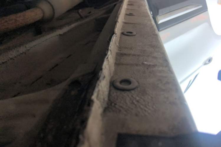 Used CHANGAN CS75 2016 1.8T Automatic Elite Model China IV Standard Right Side Sill